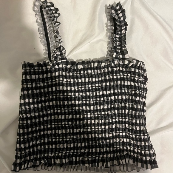 tillys cropped top - Picture 2 of 2